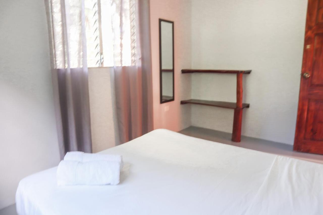 ホテルEl Ranchito Surfcamp Pedregal エクステリア 写真