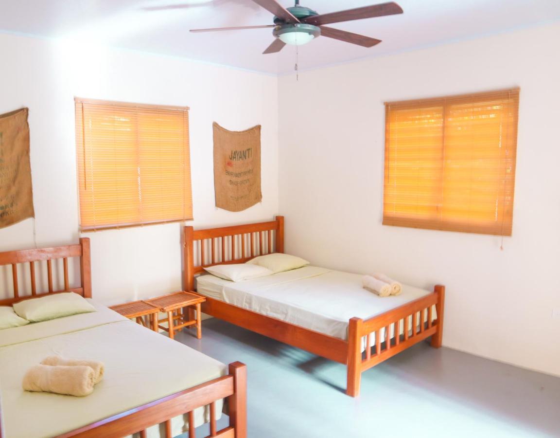 ホテルEl Ranchito Surfcamp Pedregal エクステリア 写真